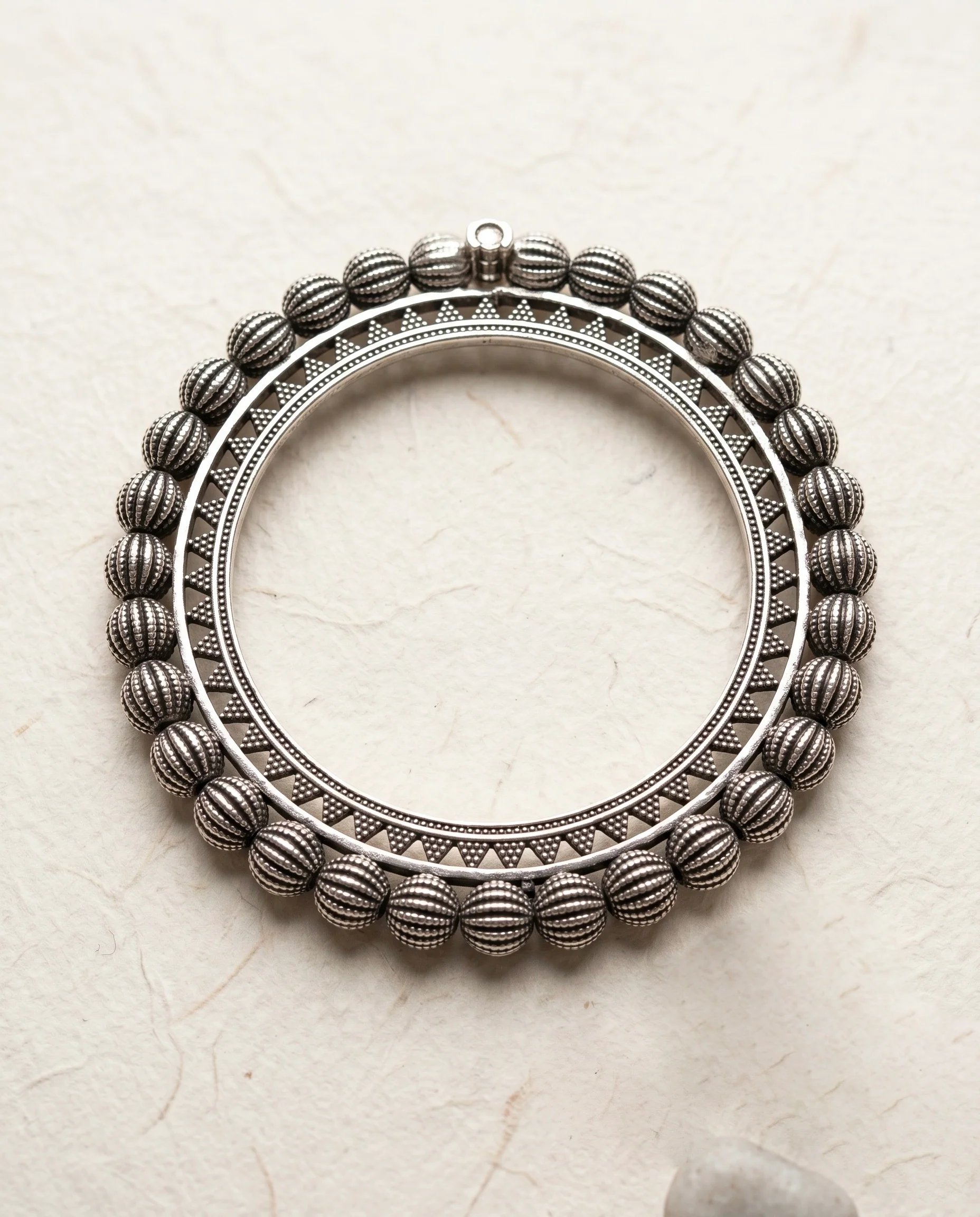 Aarvi tribal silver bangle - Image 4