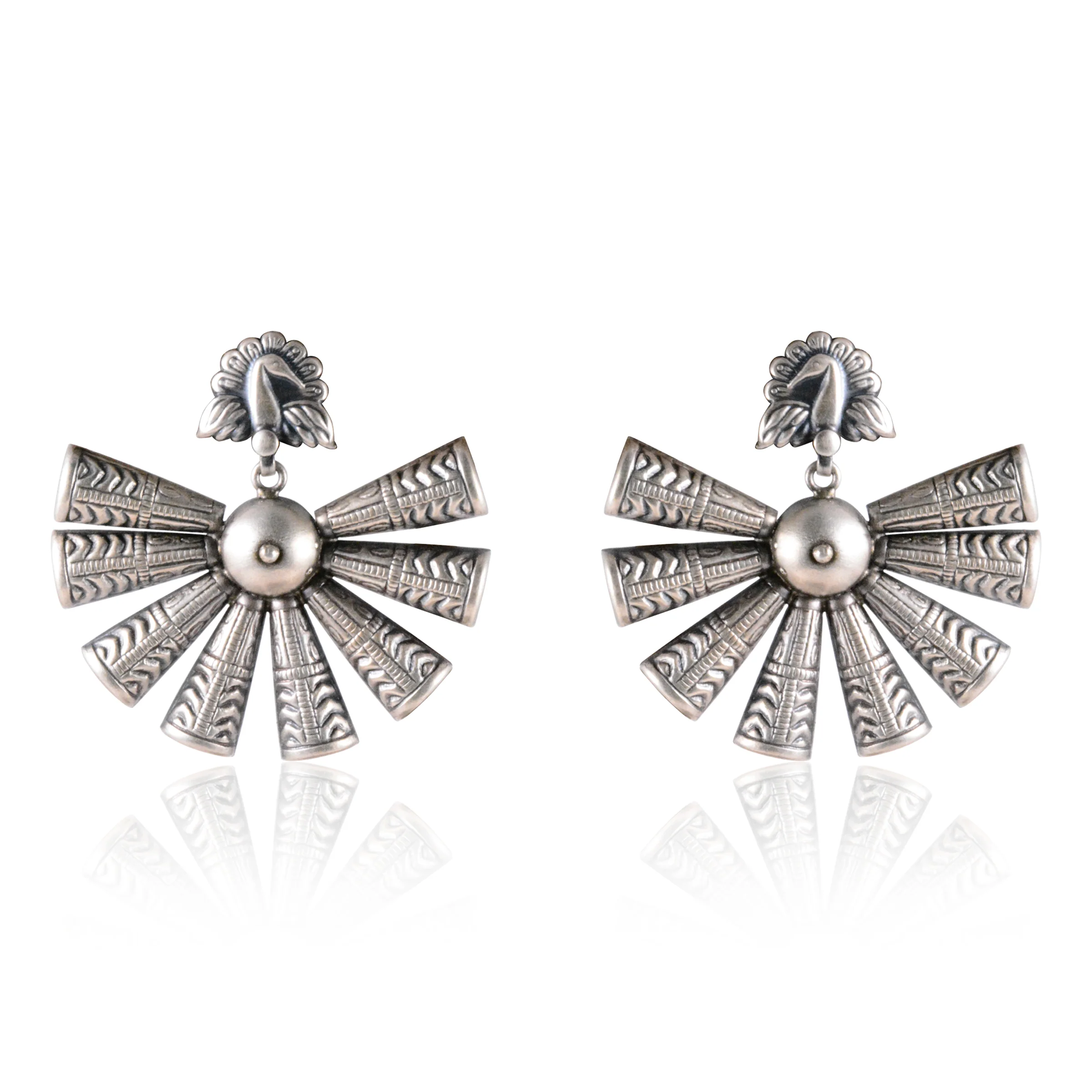 Akula Silver Earrings - Image 4