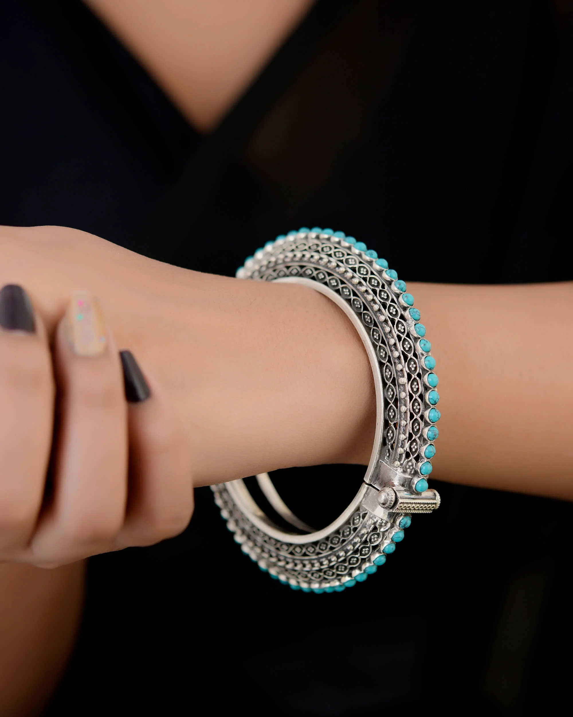 Alankrita Silver Bangle - Image 2