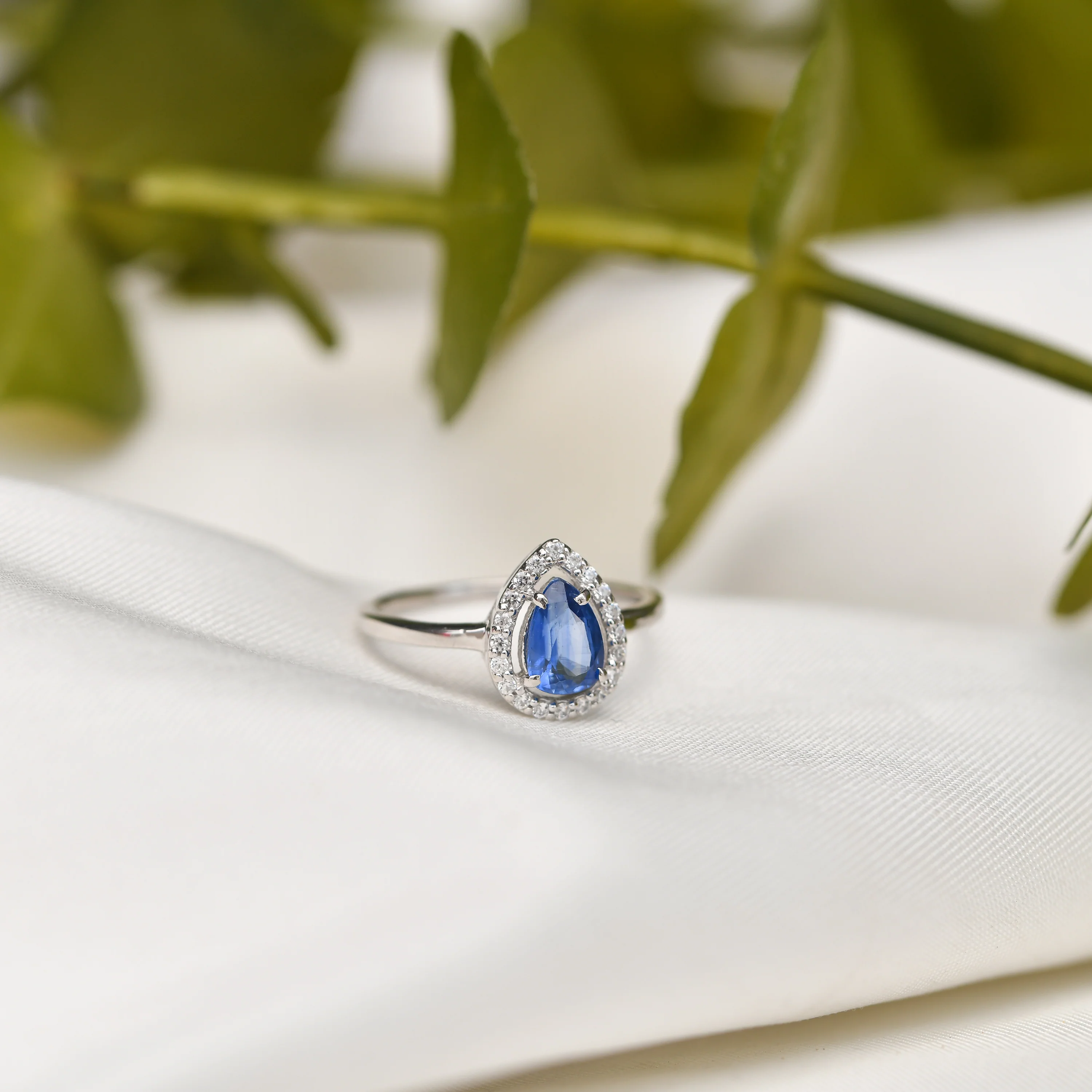 Blue Kyanite Ring - Image 4