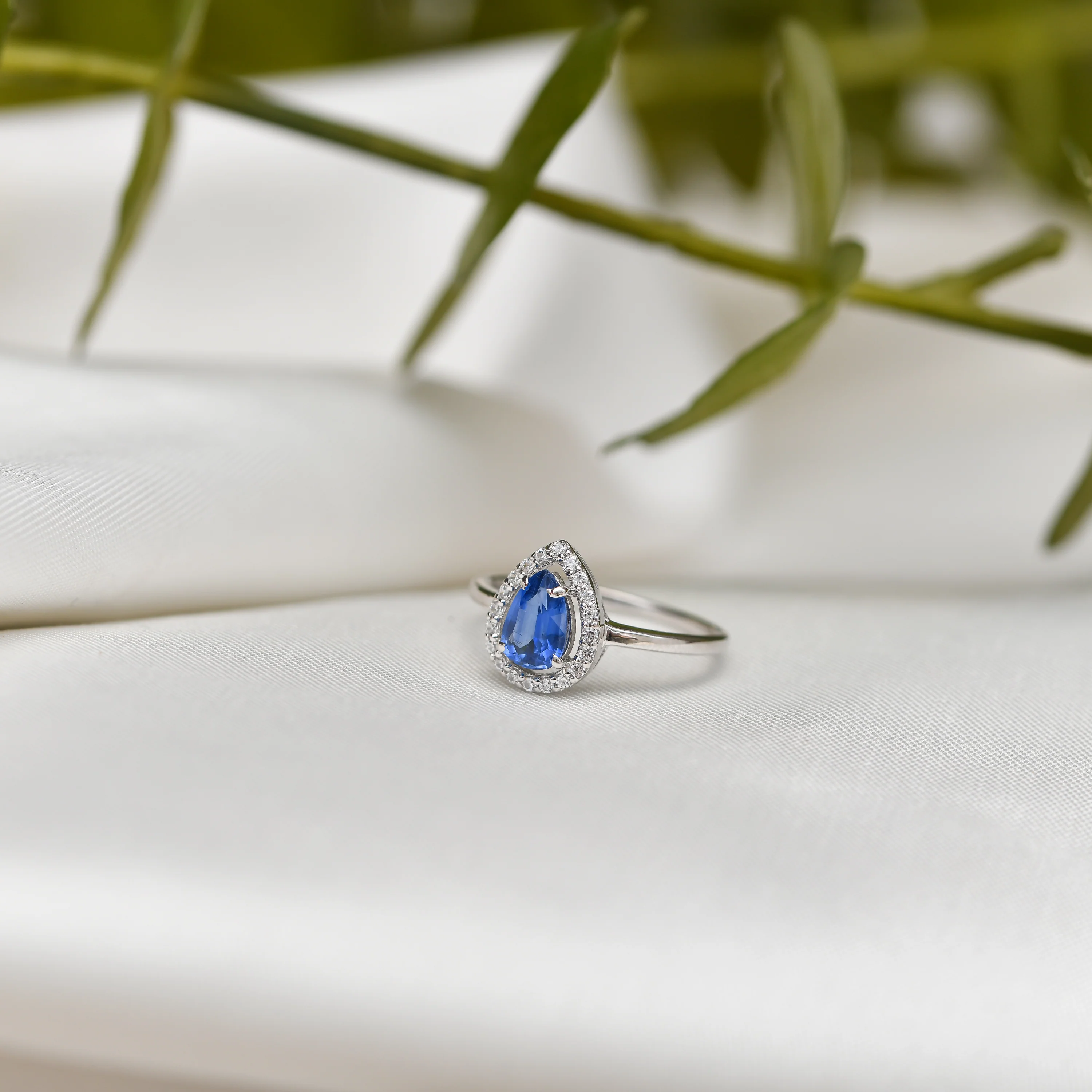 Blue Kyanite Ring - Image 5