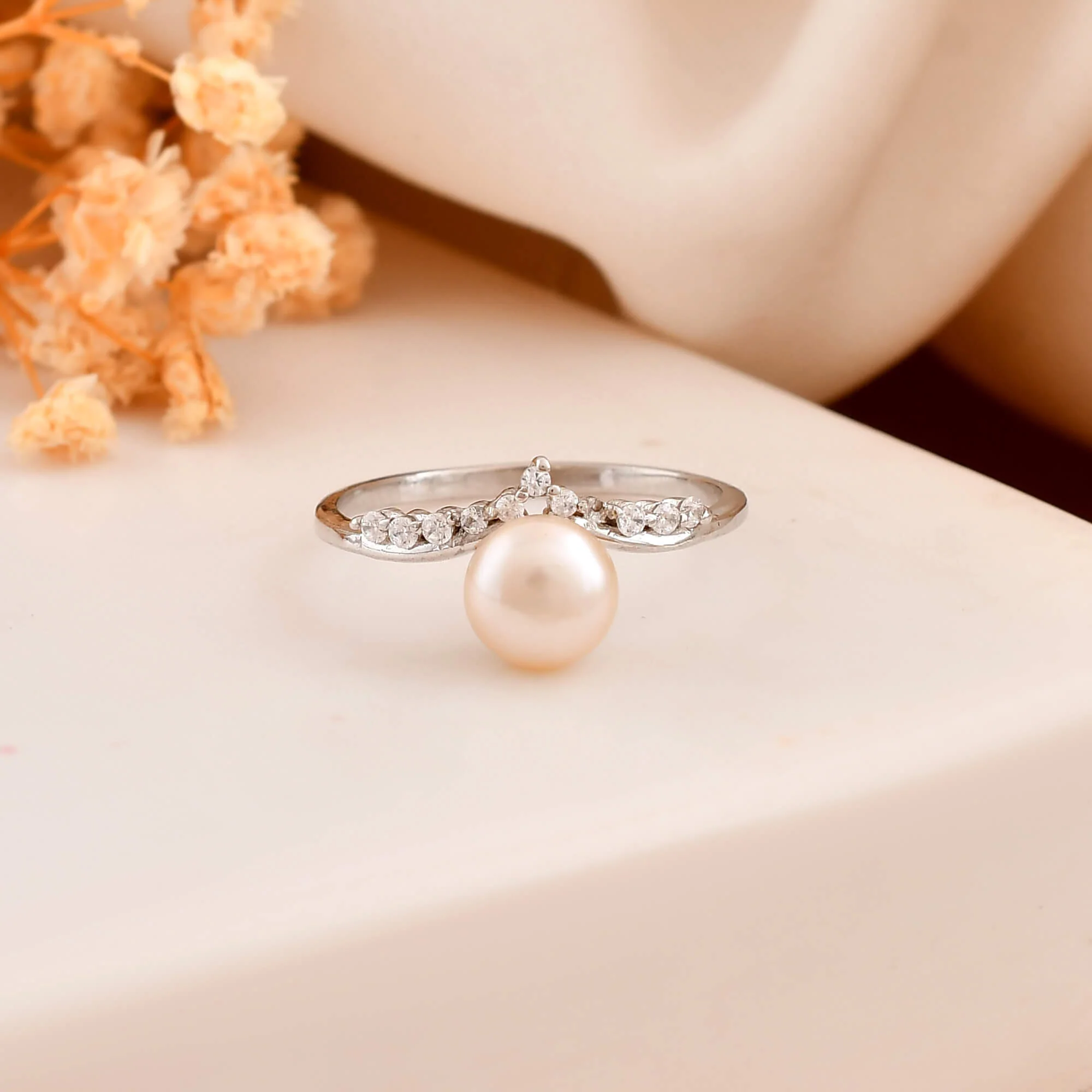 Crown silver pearl ring - Image 3