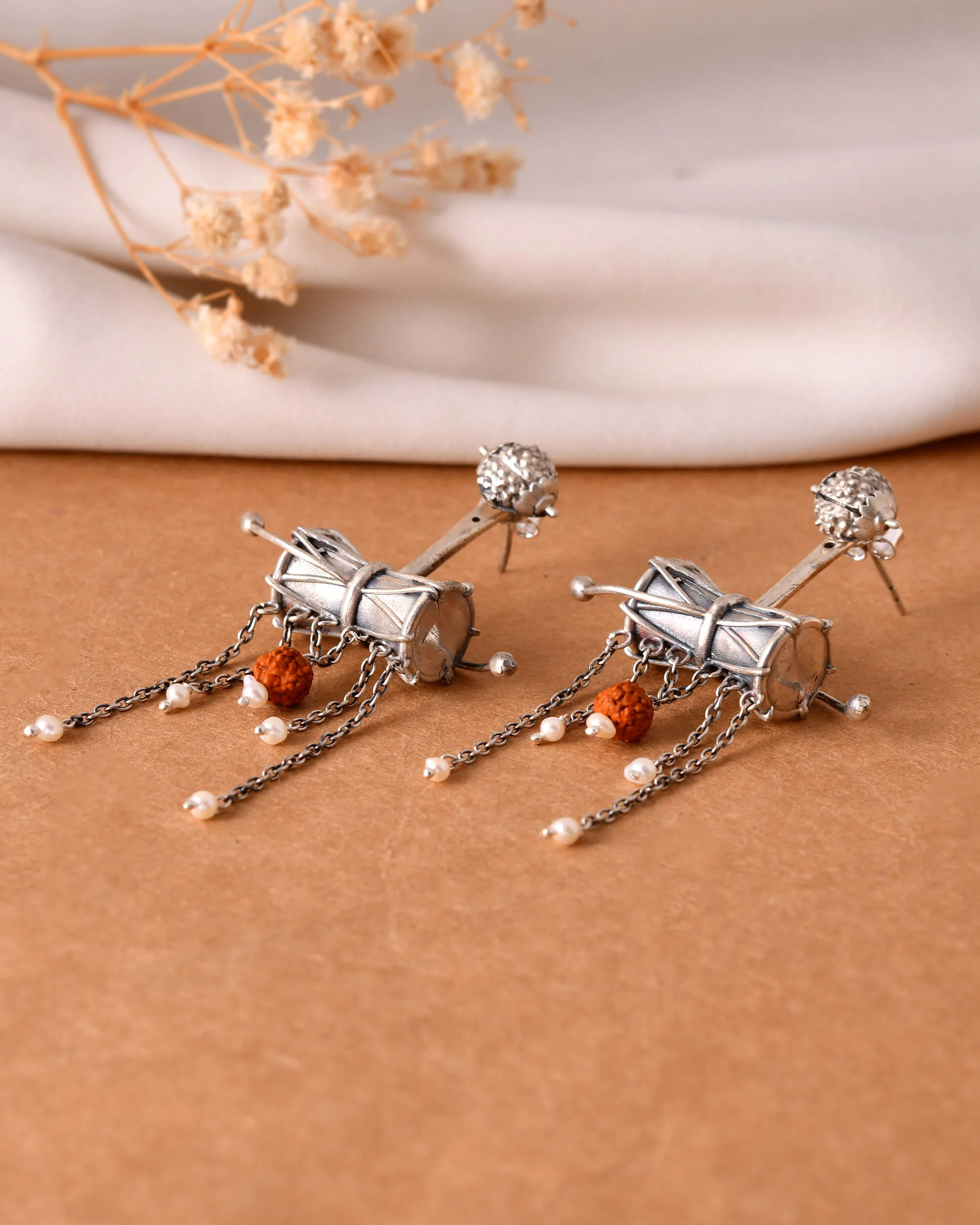 Damroo silver earrings - Image 4