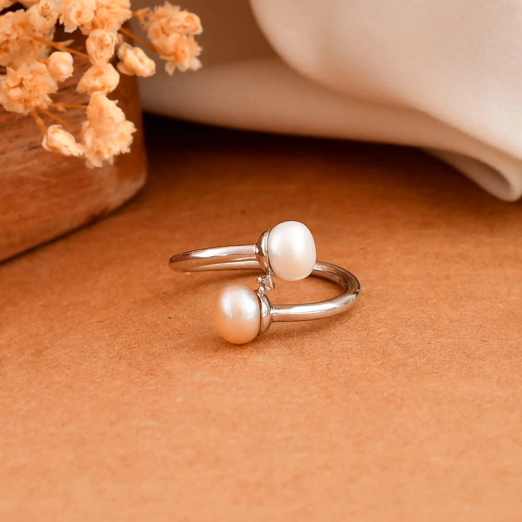 Dual pearl silver ring - Image 3