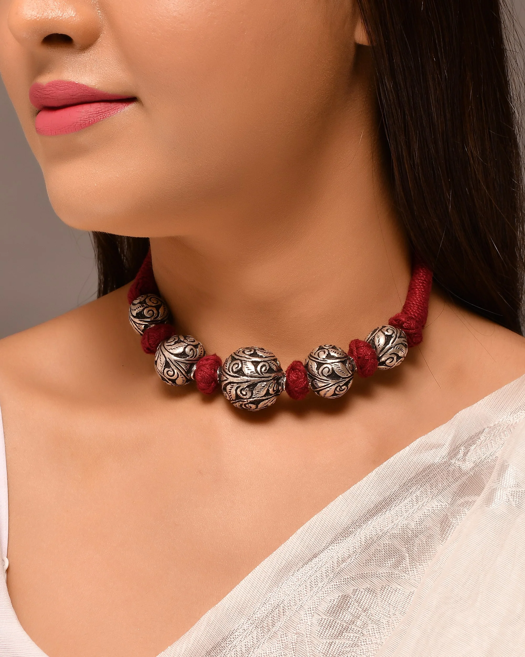 Gomi beads silver necklace