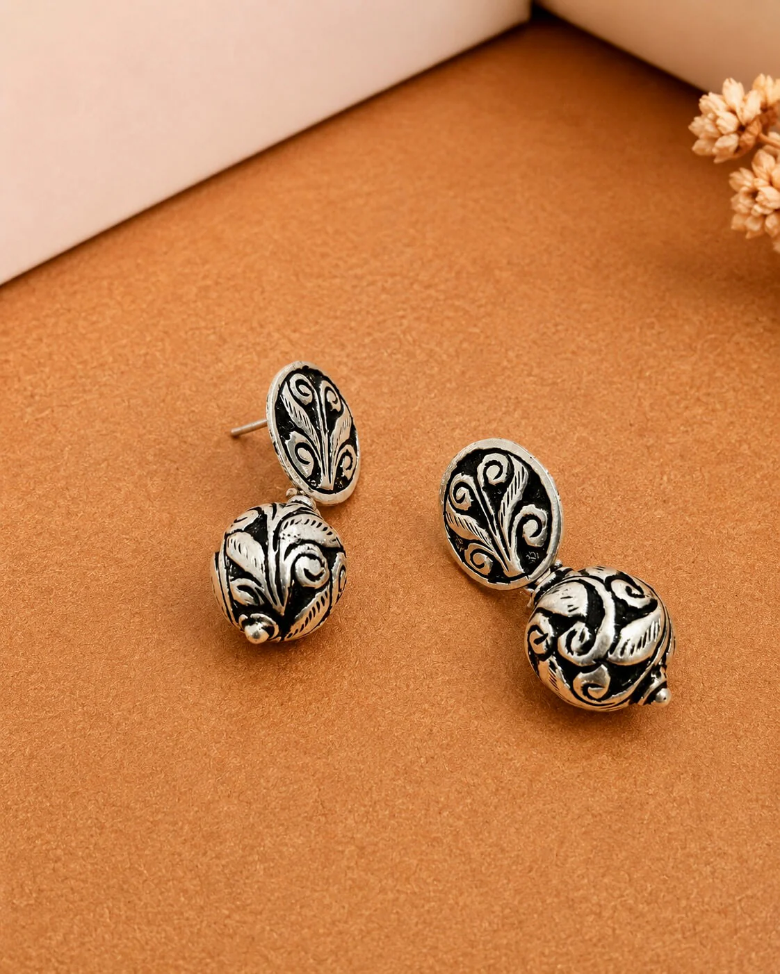 Gomi Beads Silver Earrings - Image 3