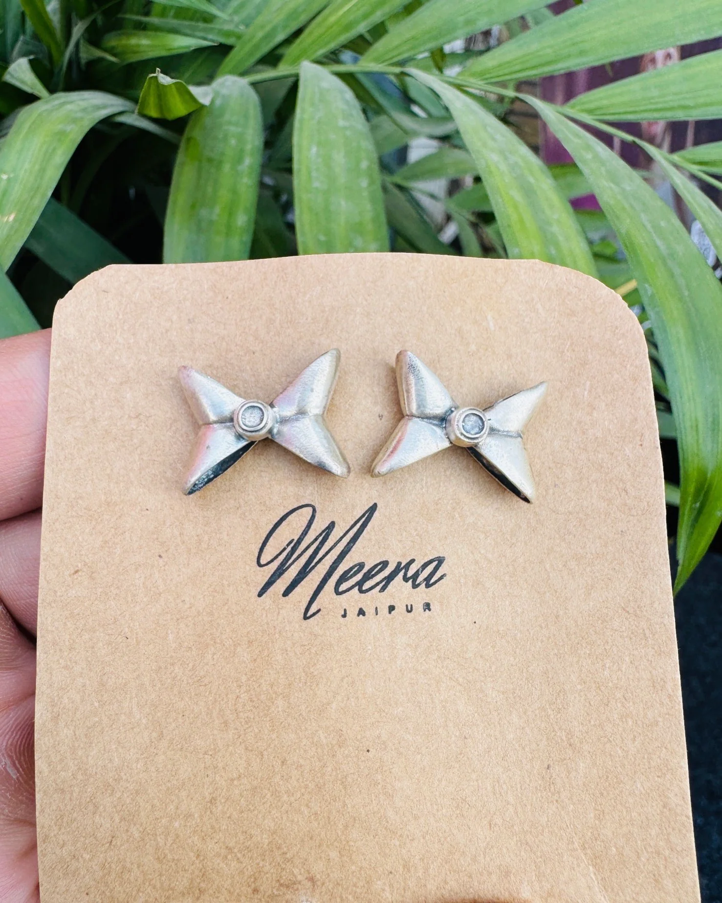 High bow silver earring studs - Image 5
