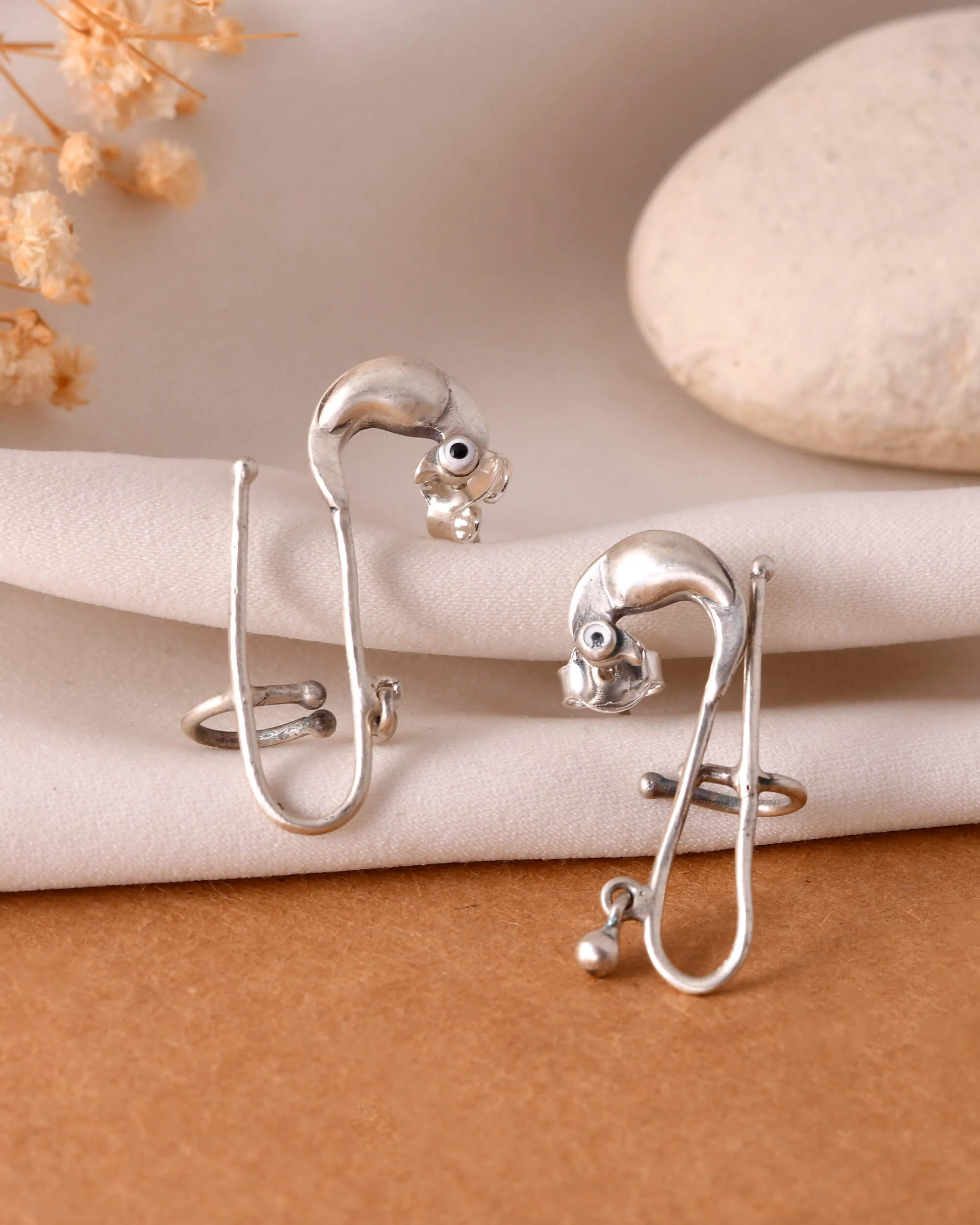 Kabbu silver earring cuff - Image 3
