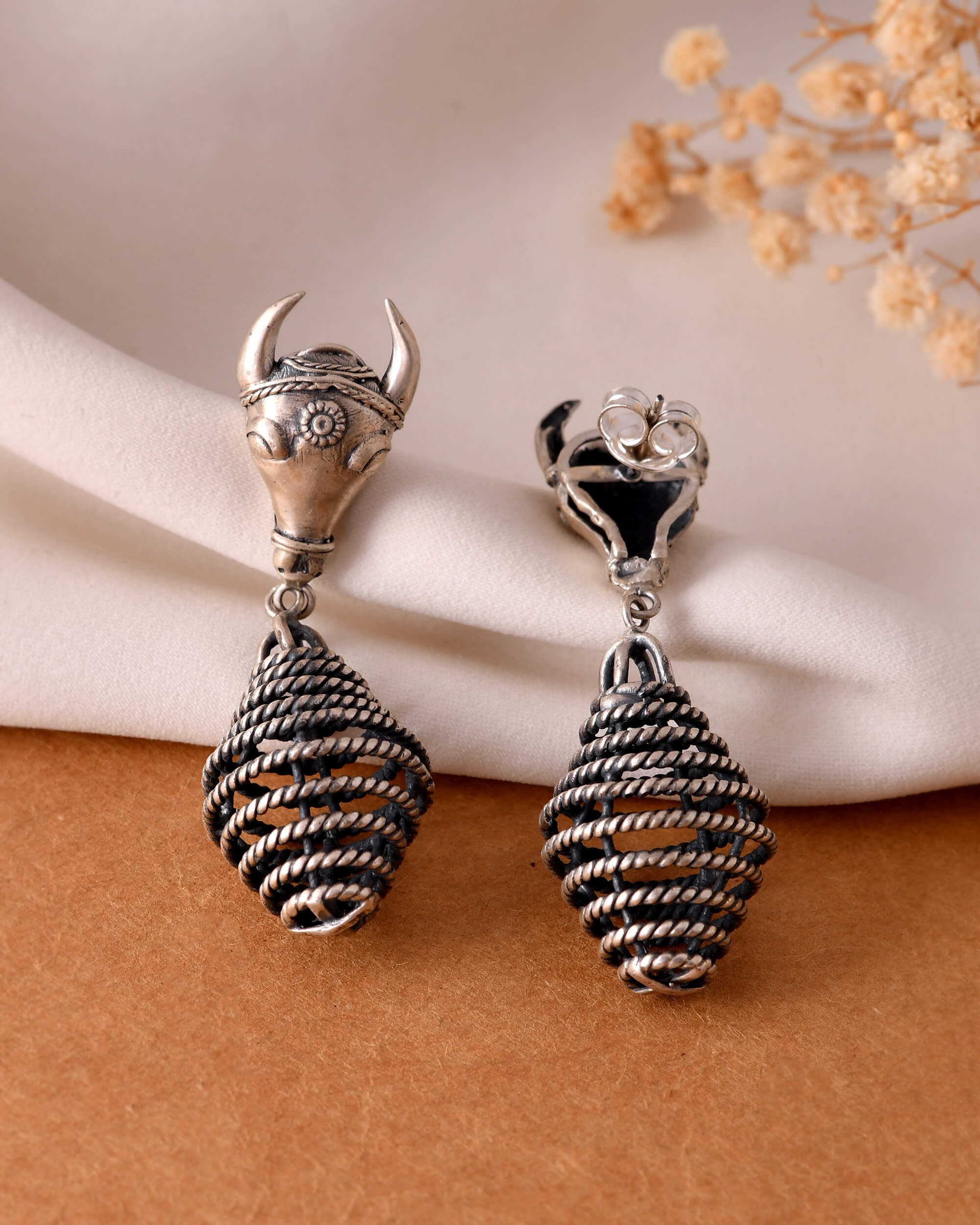 Kamdhenu silver earrings - Image 4