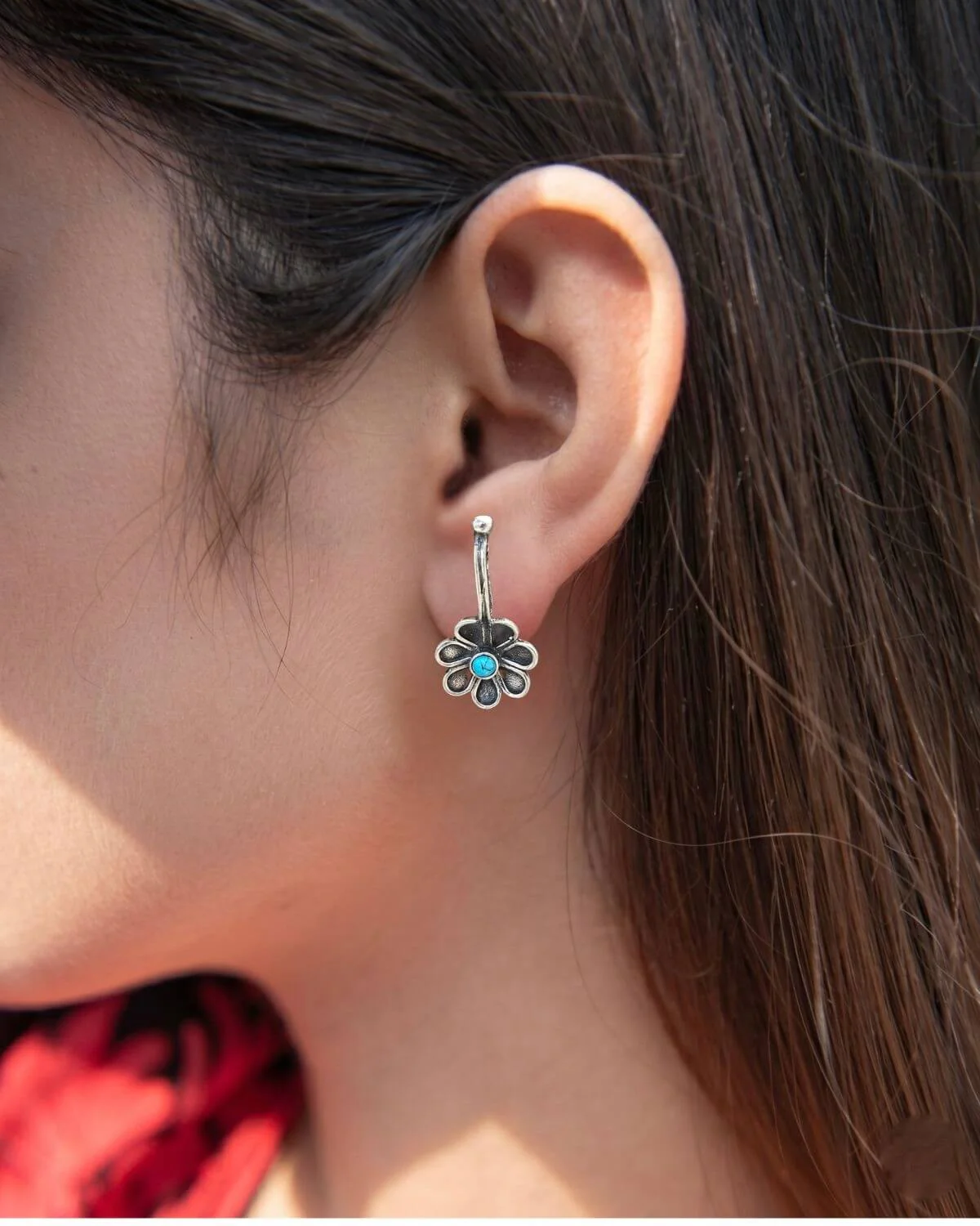 Kavya Silver Stud - Image 2