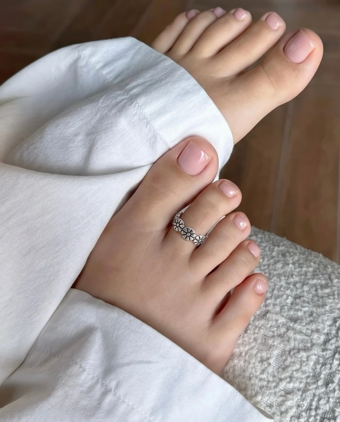 Kusum Silver Toe Ring - Image 2