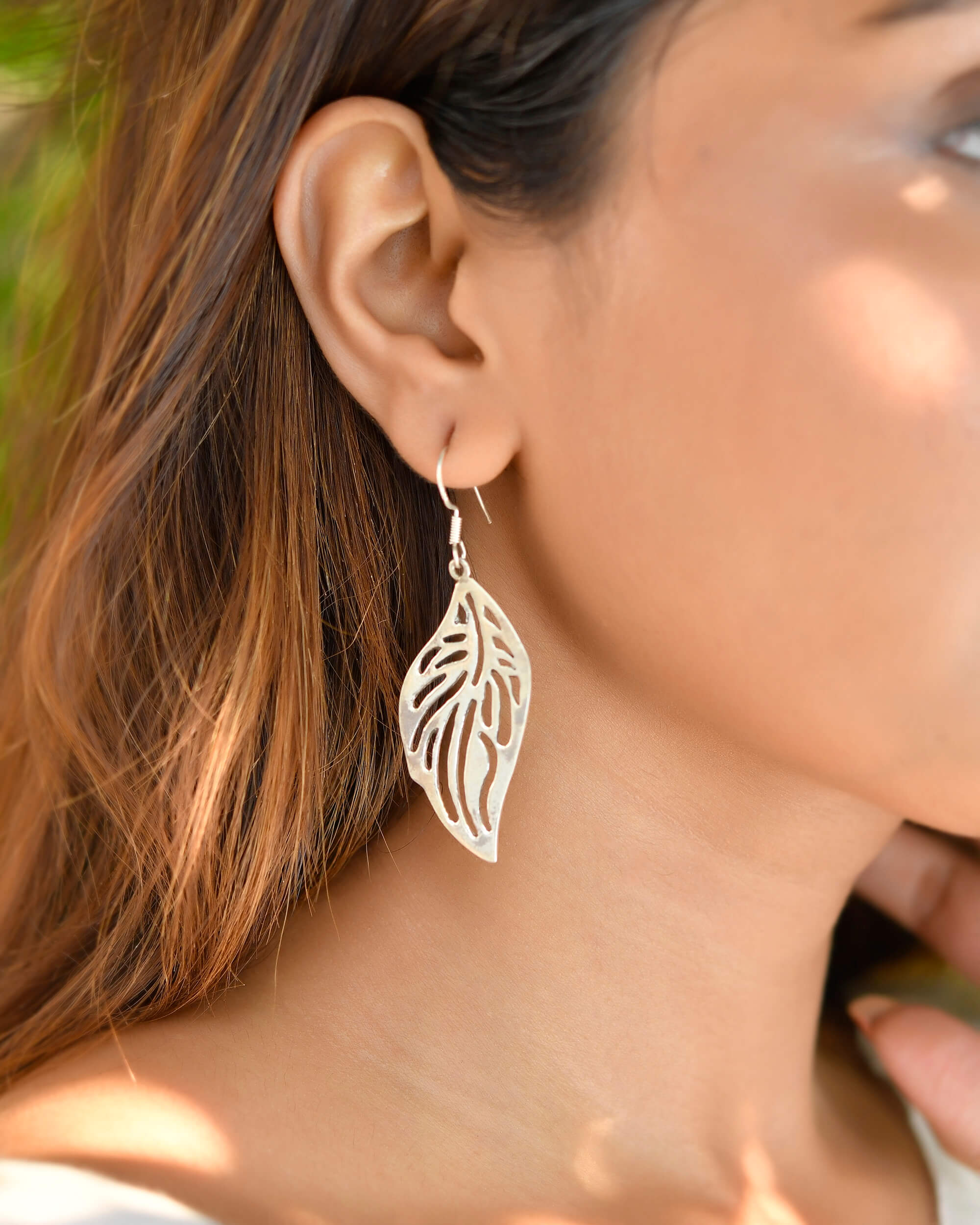 Leaf Carved silver earrings