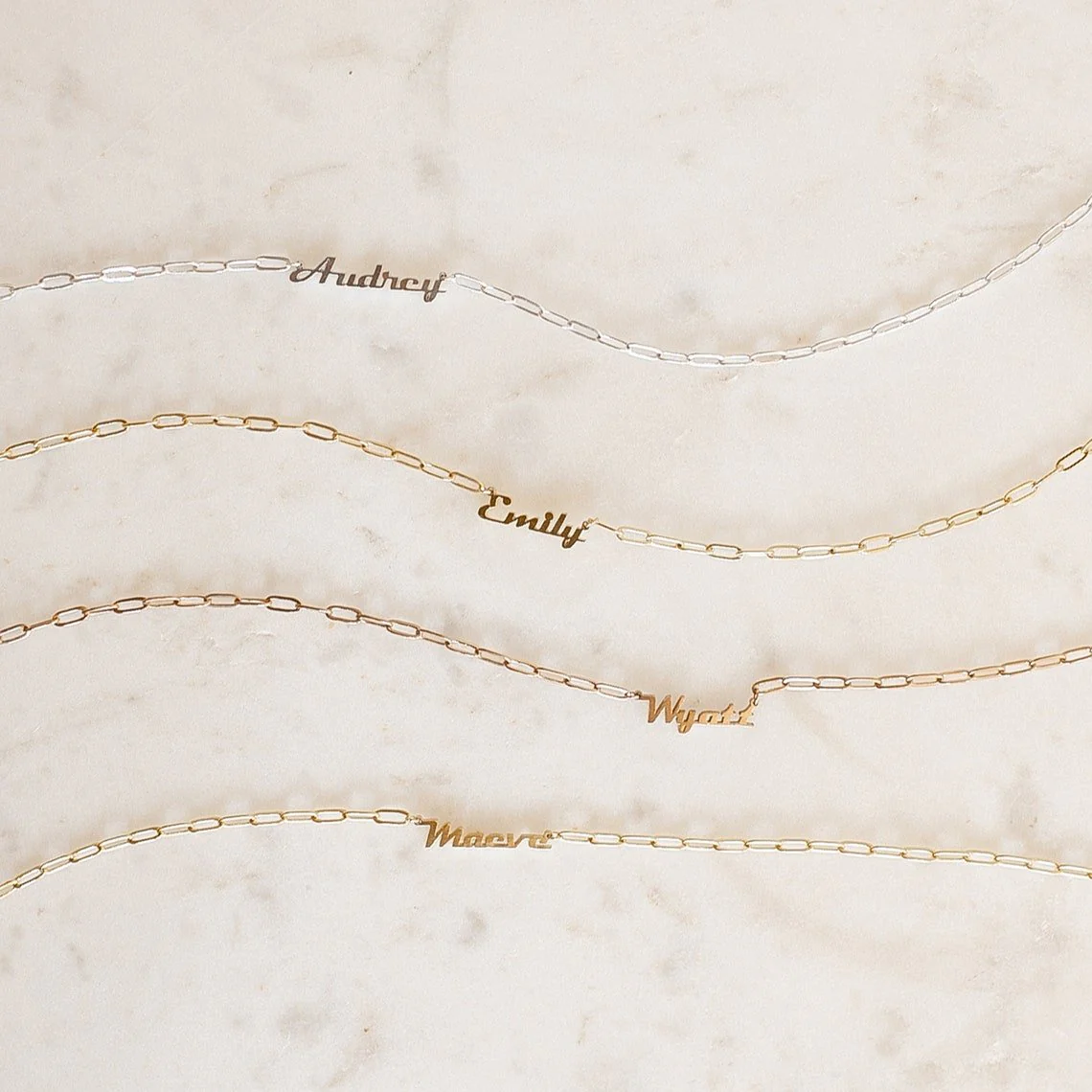 Magneto Link Chain Name Necklace - Image 2