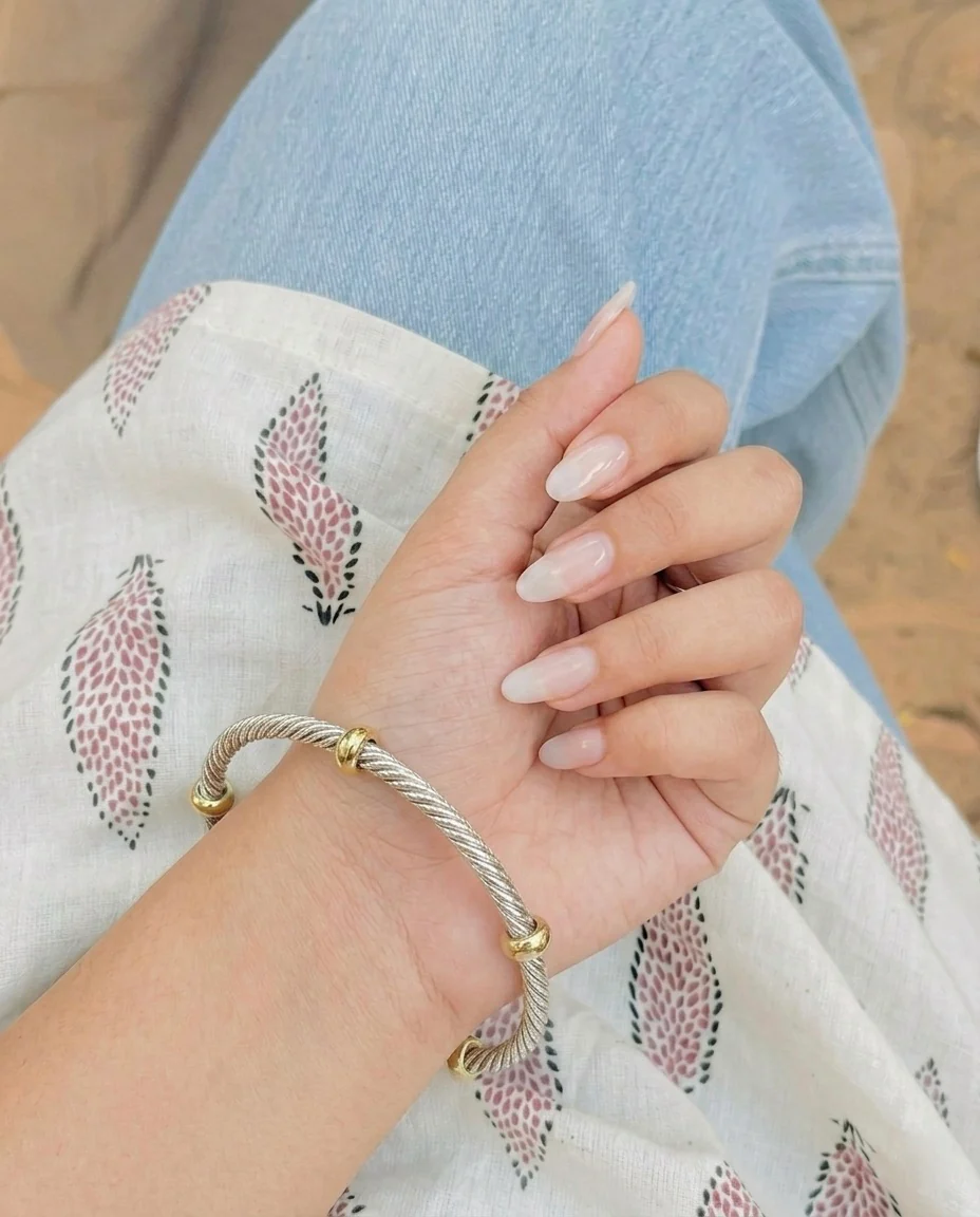 Menka Dual tone Silver Bangle Chudi - Image 4