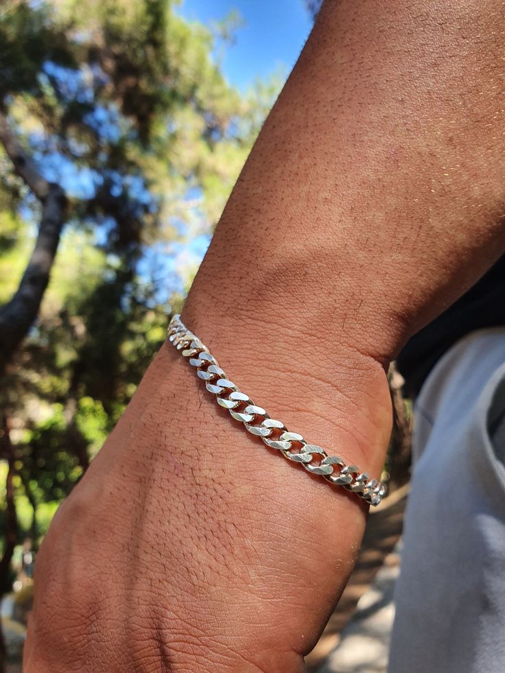 Mens silver cuban chain bracelet - Image 2