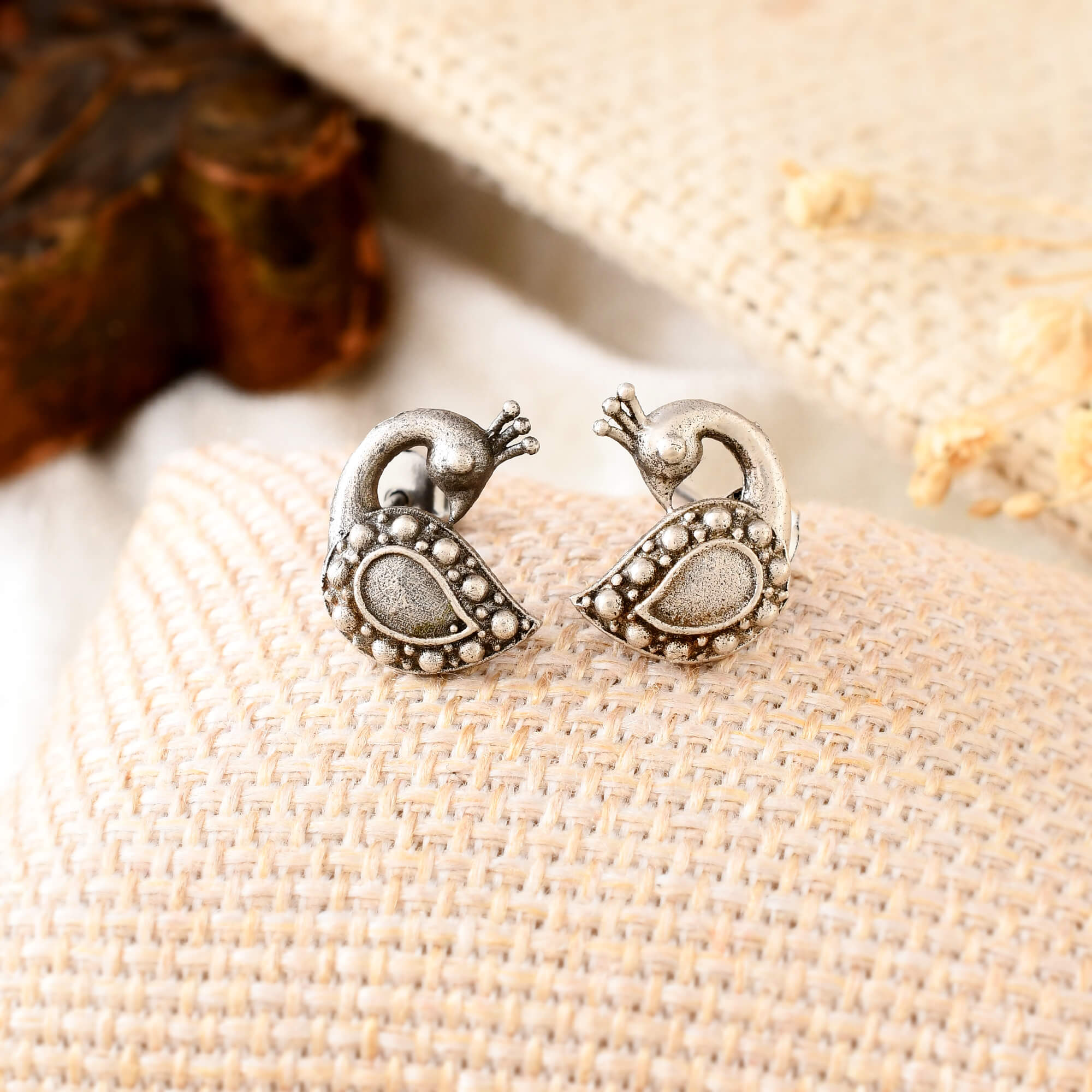 Mor pearl silver studs - Image 2