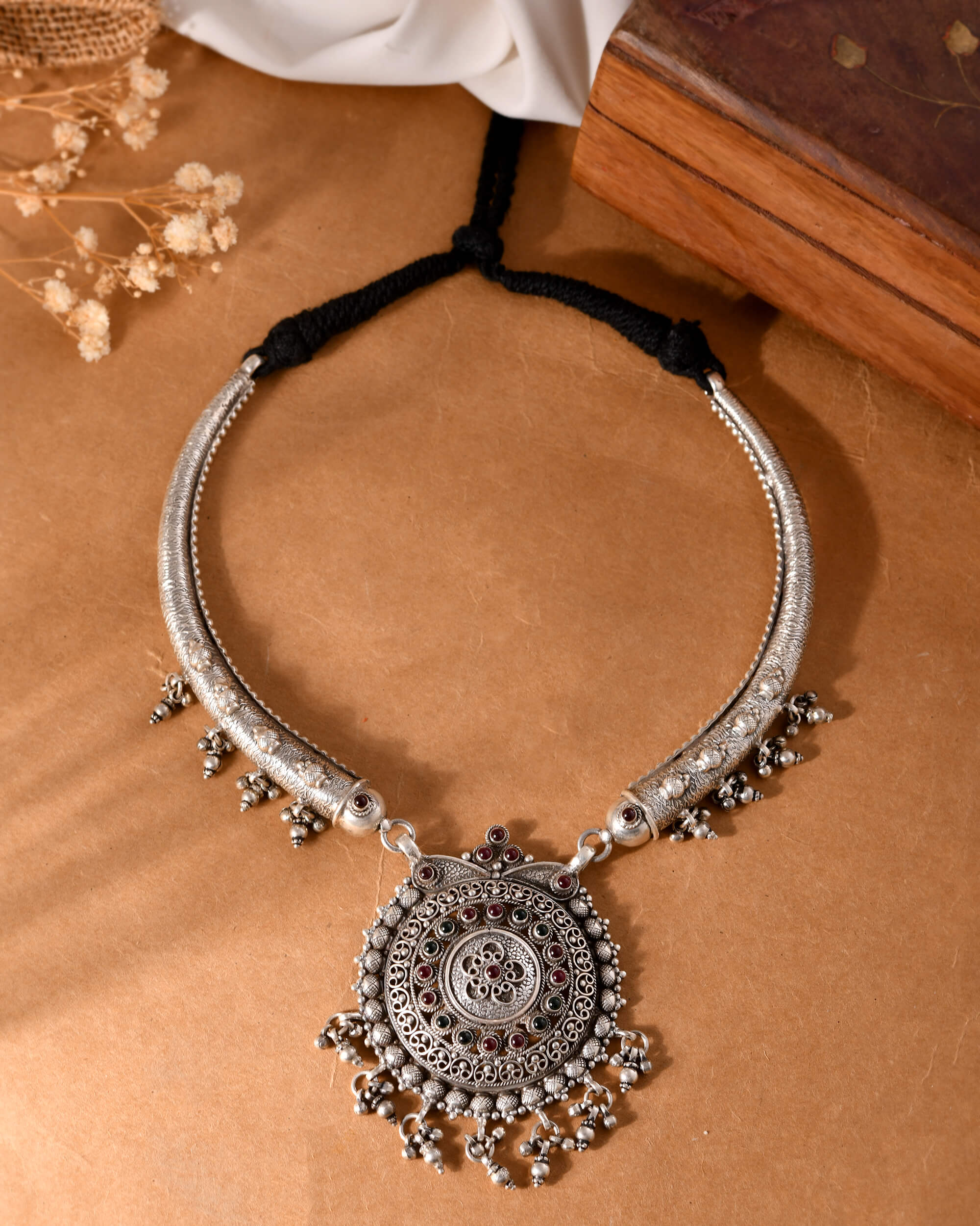 Tribal Hassli Choker with Round Pendant - Image 2