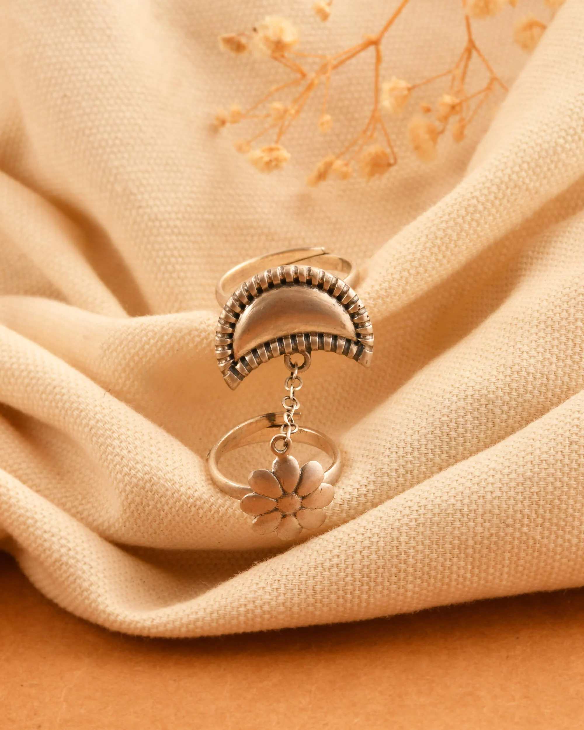 Neera Silver Ring - Image 4
