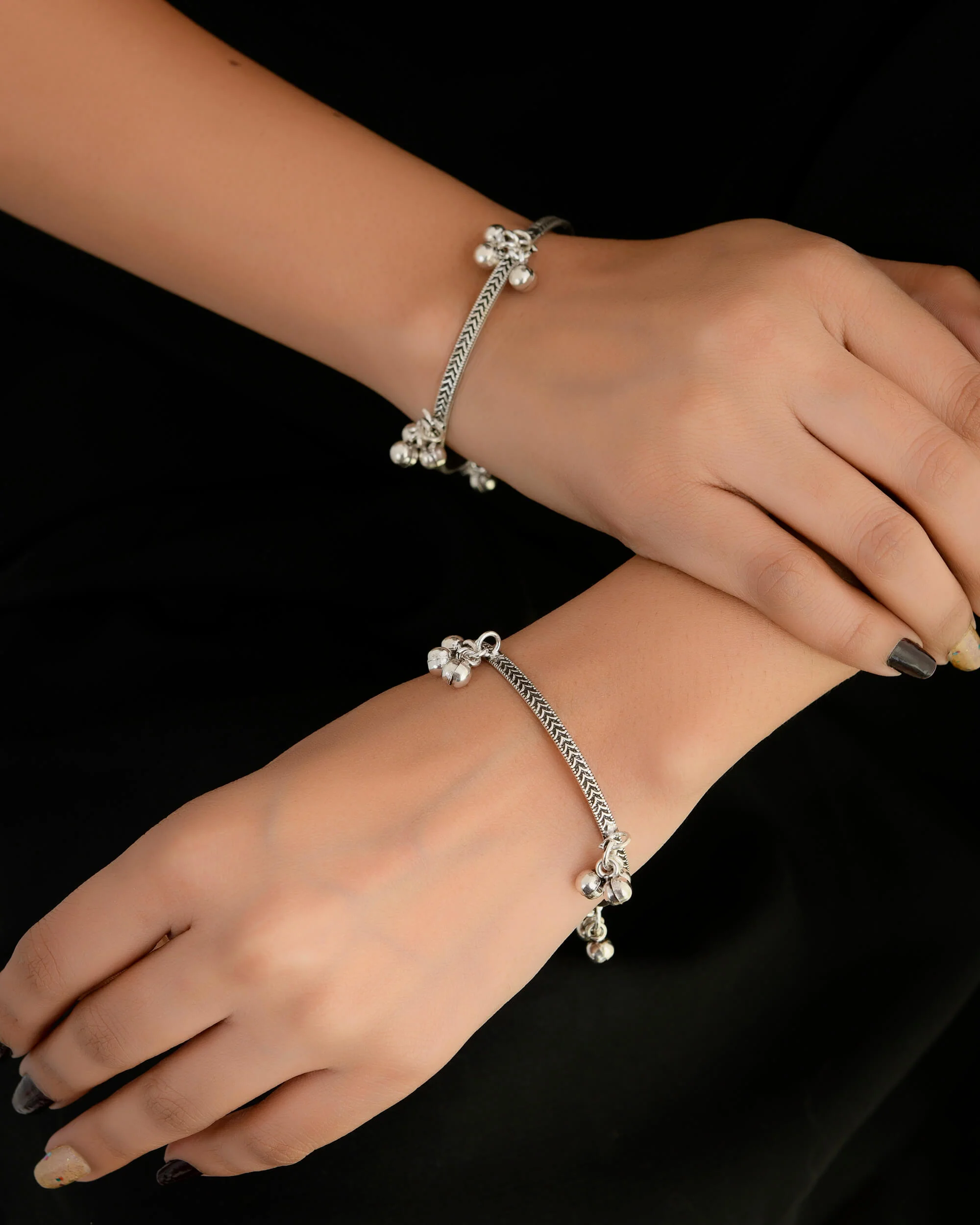 Samaira ghungroo Silver Bangle - Image 2