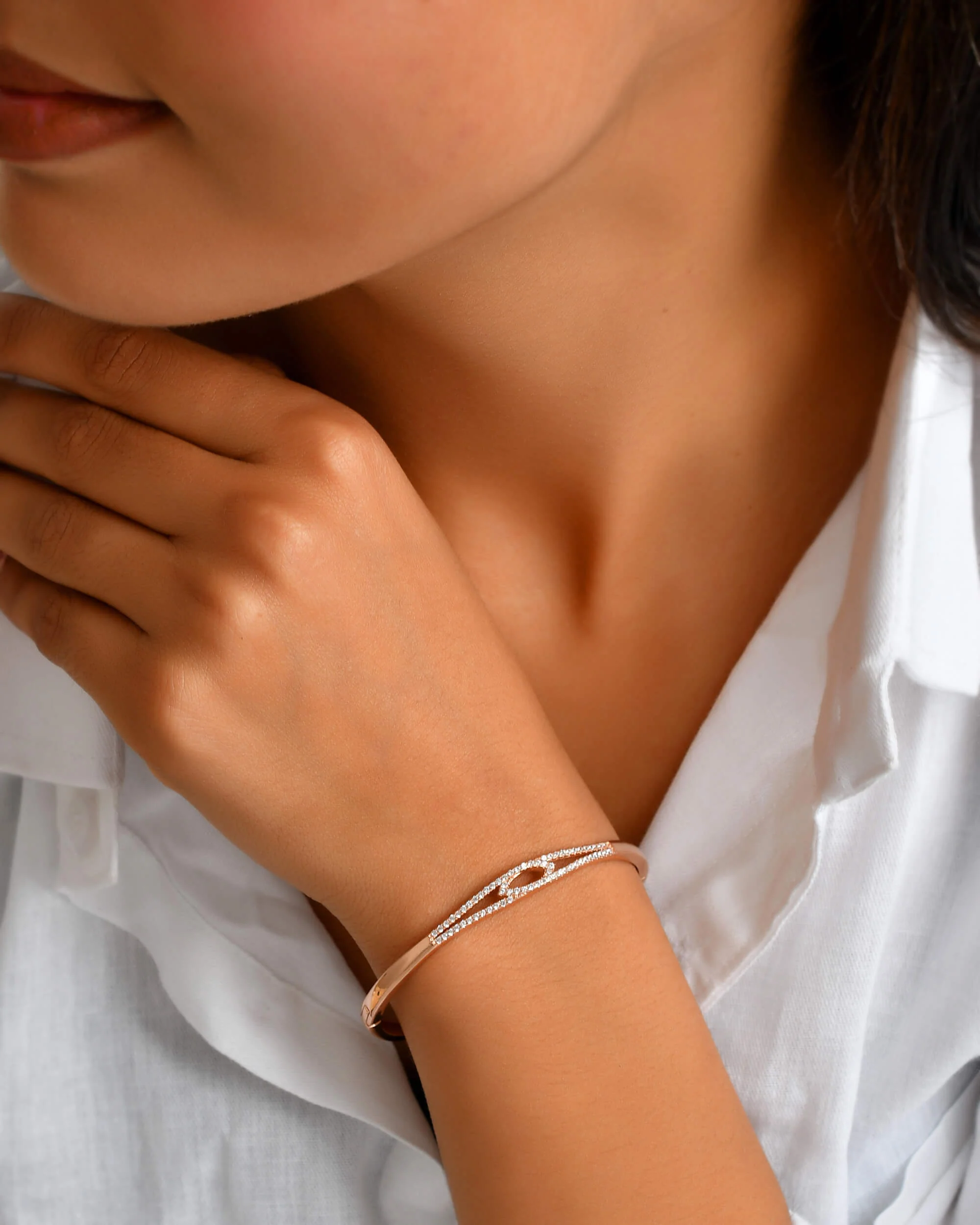 Seline Reversible Bangle - Image 3