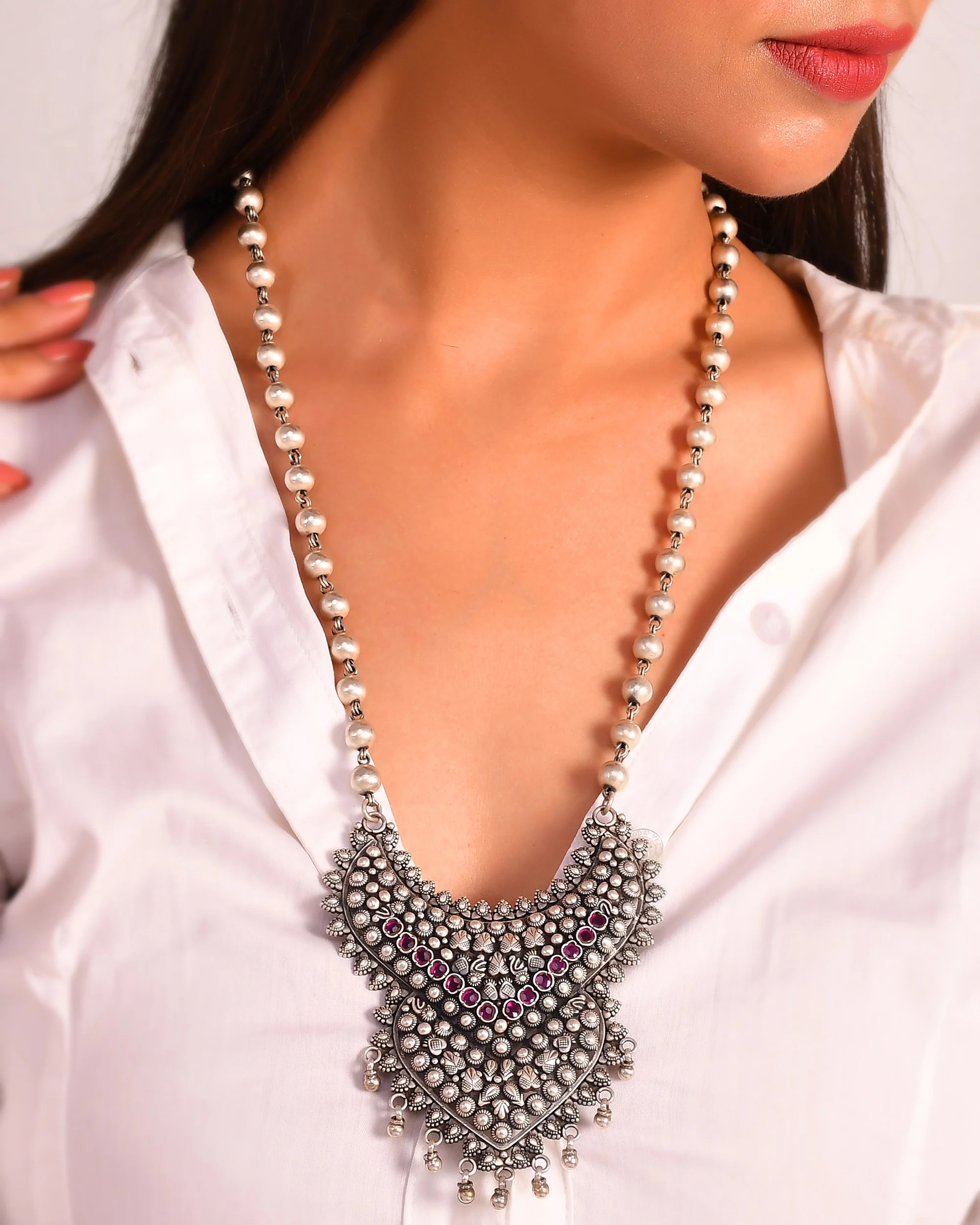 Tilaka long necklace - Image 3