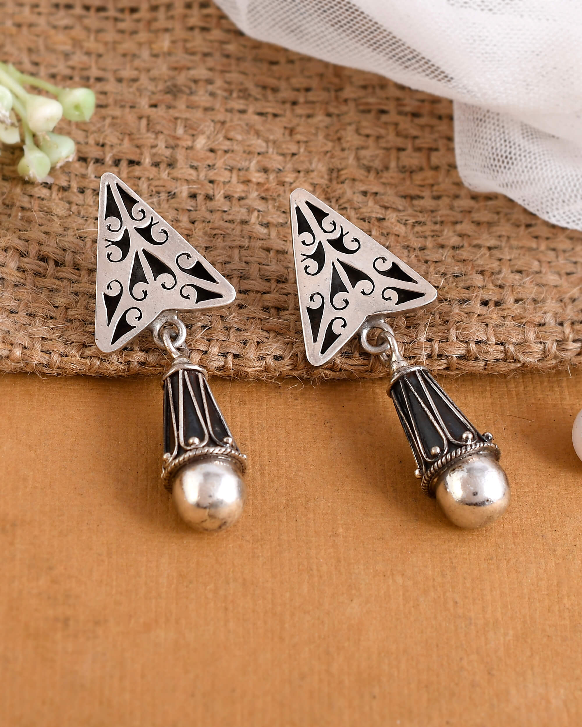 Tisya silver earrings - Image 2