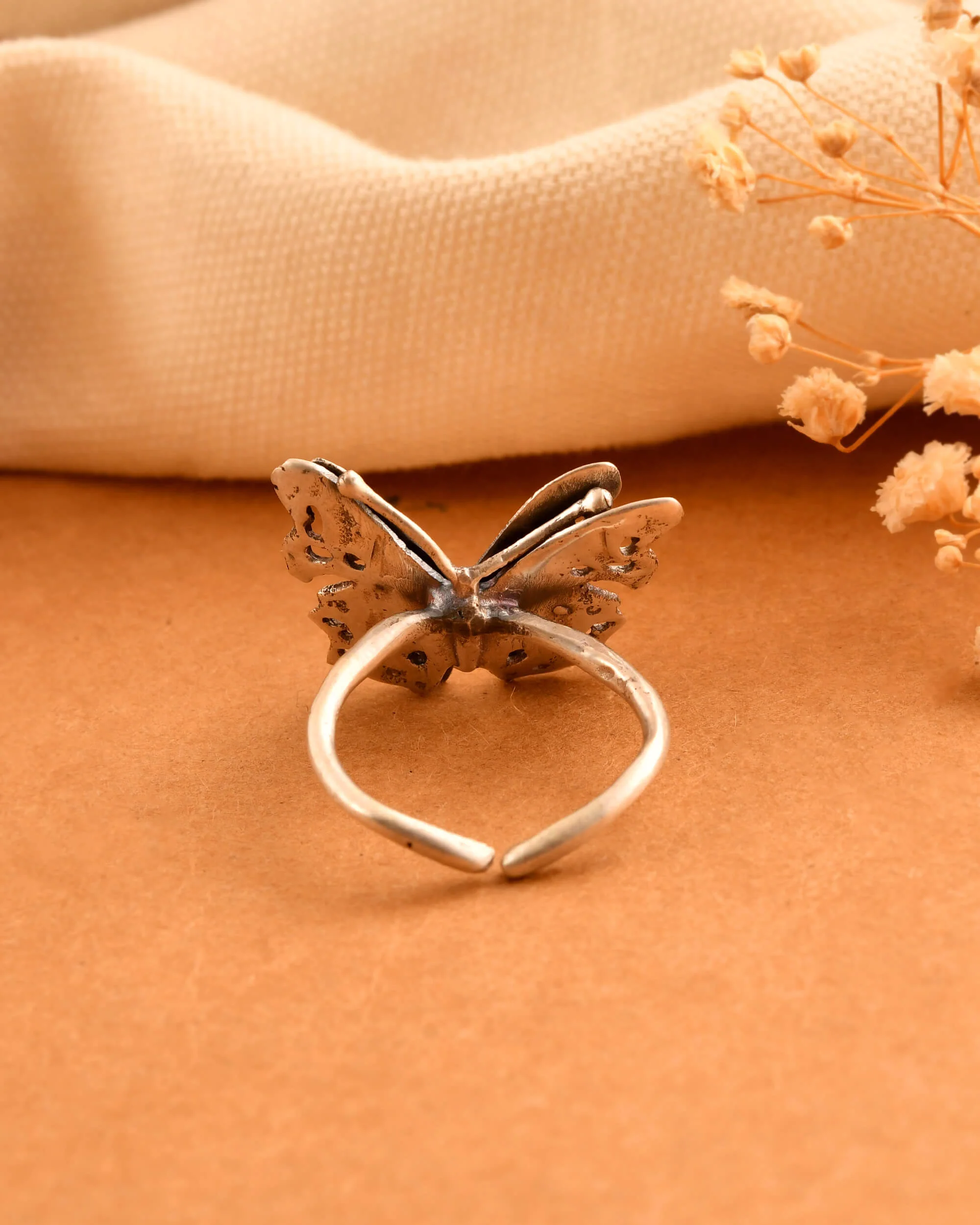 Titli Grace Ring - Image 4