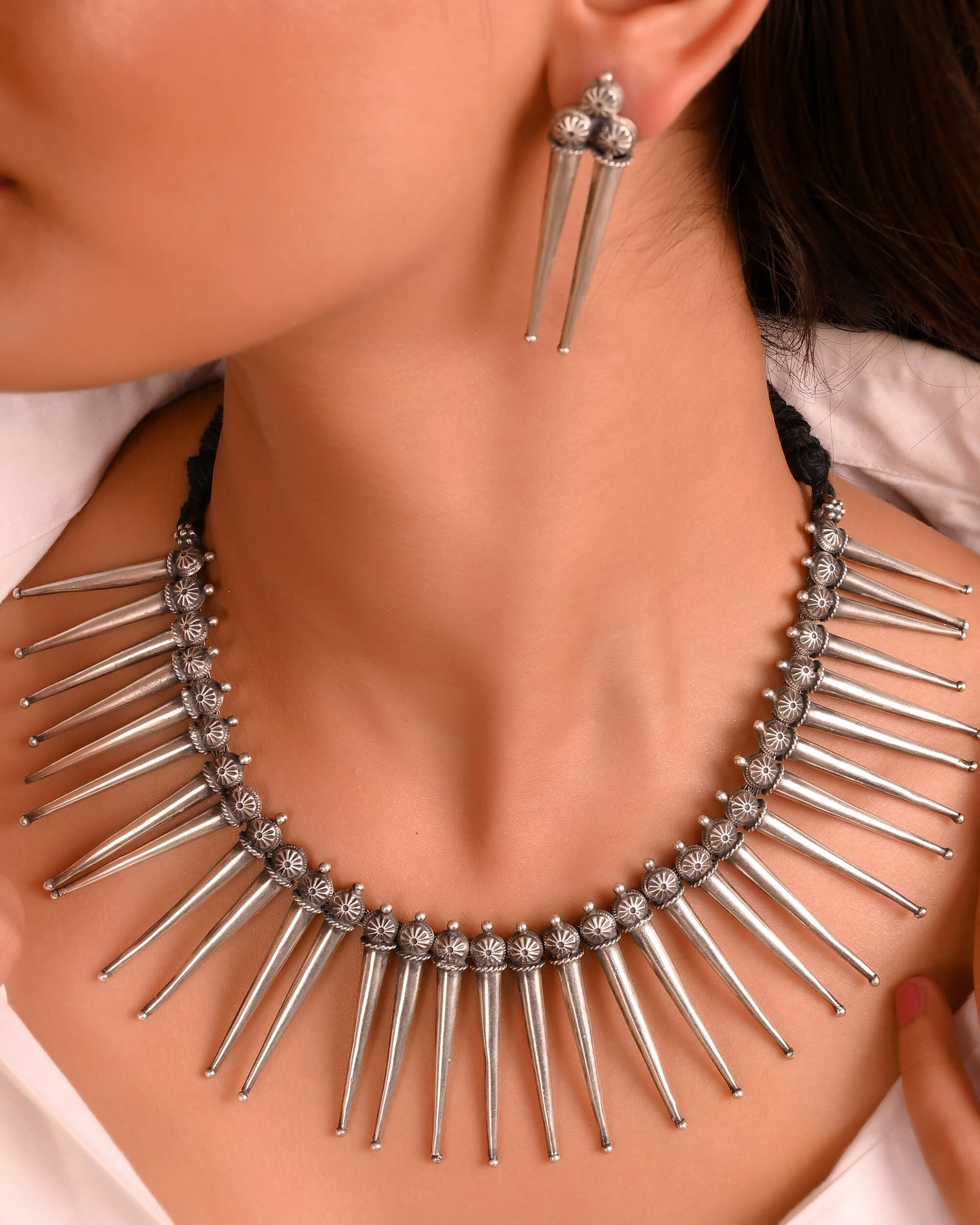 Tribal Silver Necklace With Earrings