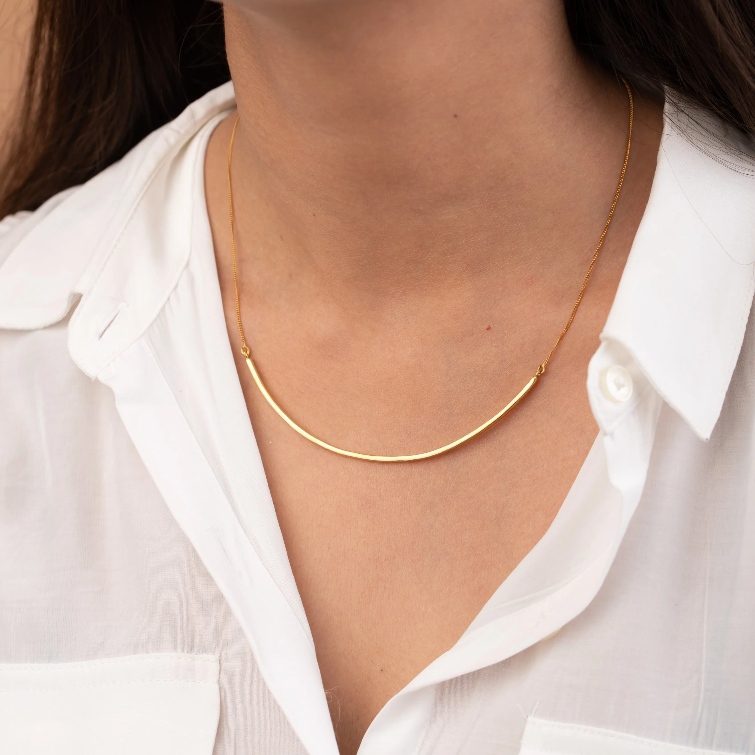 Wide necklace