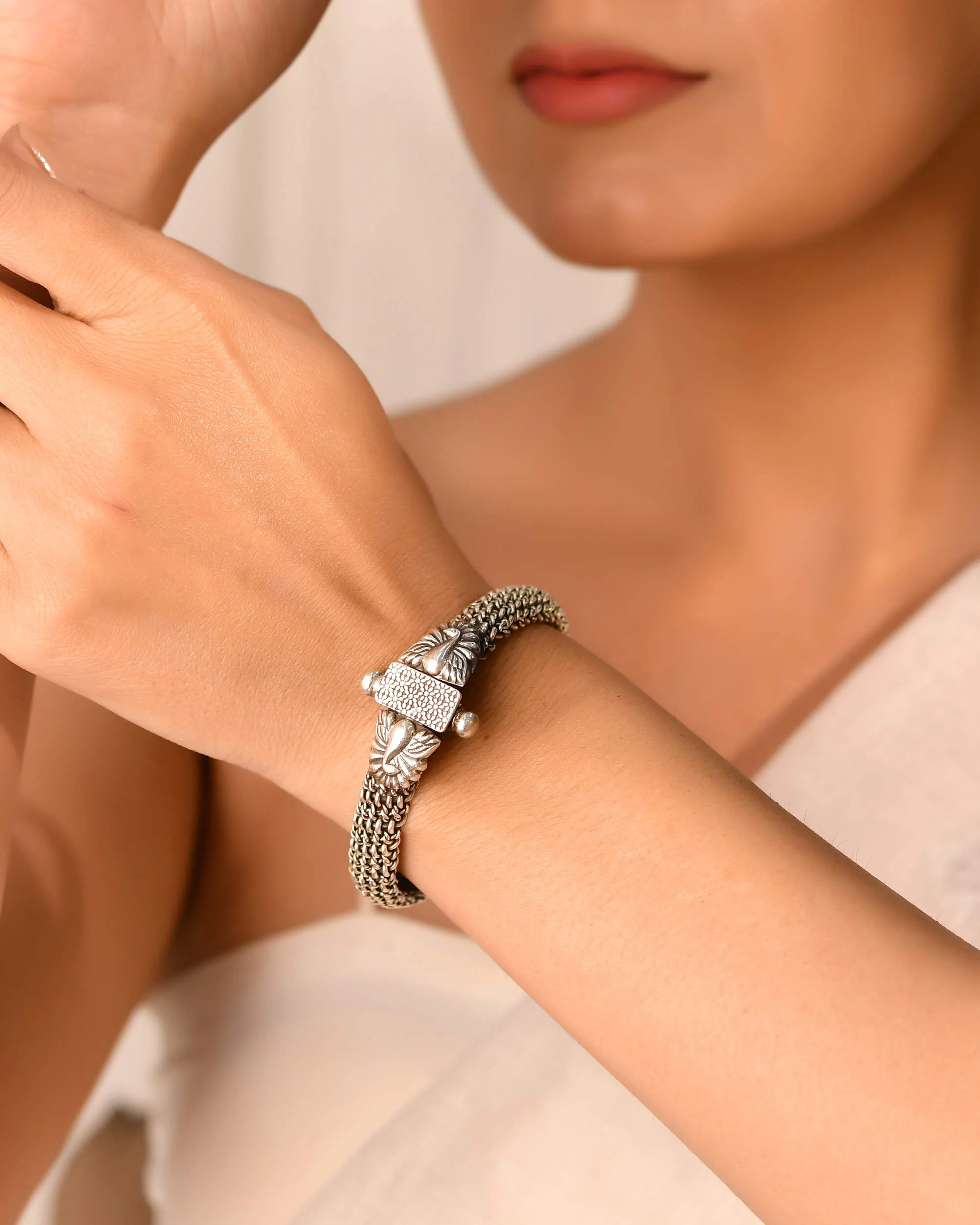Zari Silver Bangle - Image 2